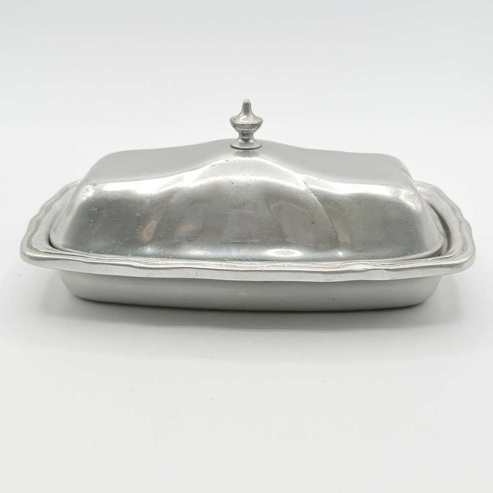 Wilton Armetale Butter Dish Silver RWP Cast Aluminum Scalloped Good Condition